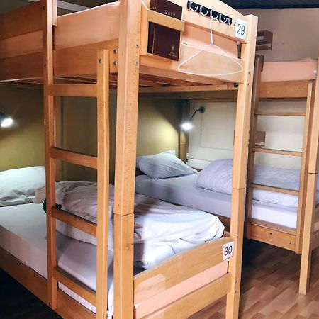 Envoy Hostel And Tours Tbilisi Exteriör bild