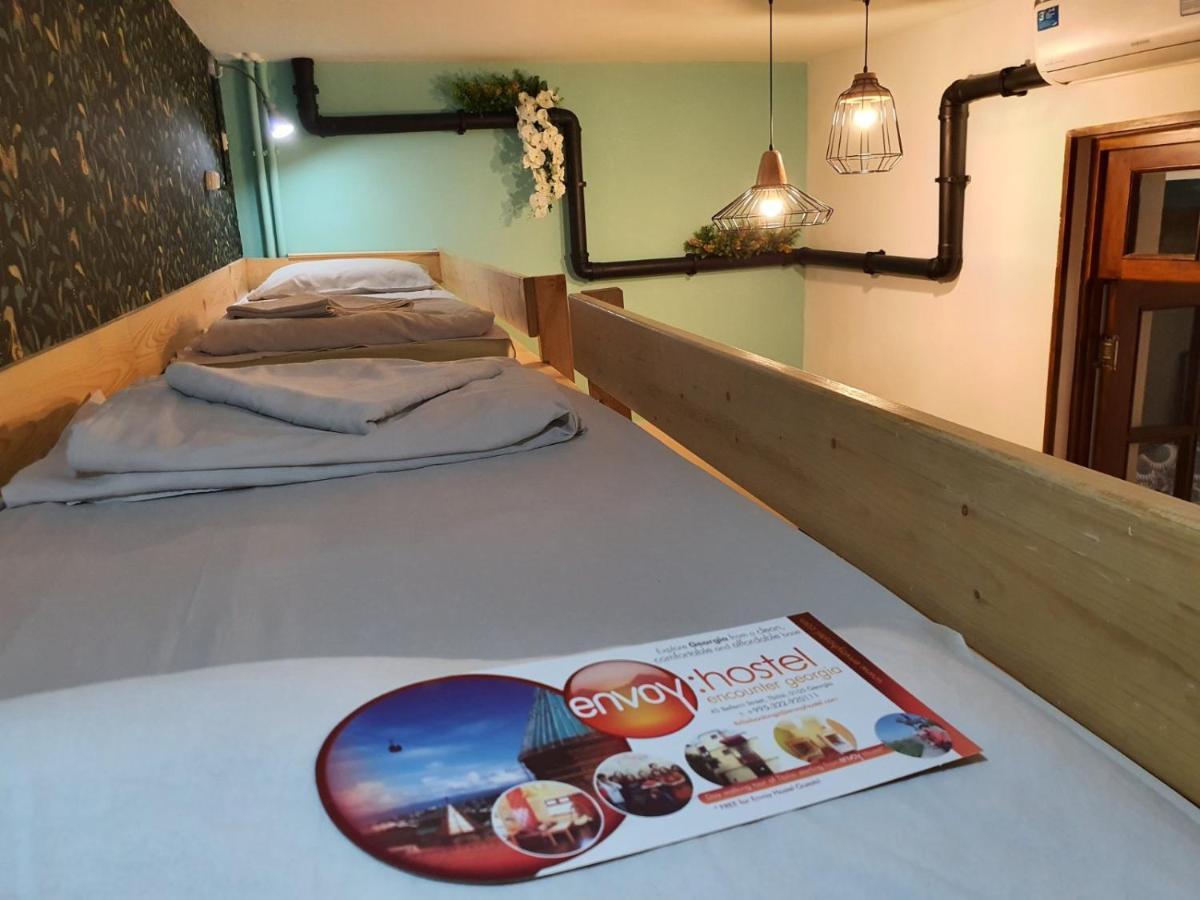 Envoy Hostel And Tours Tbilisi Exteriör bild